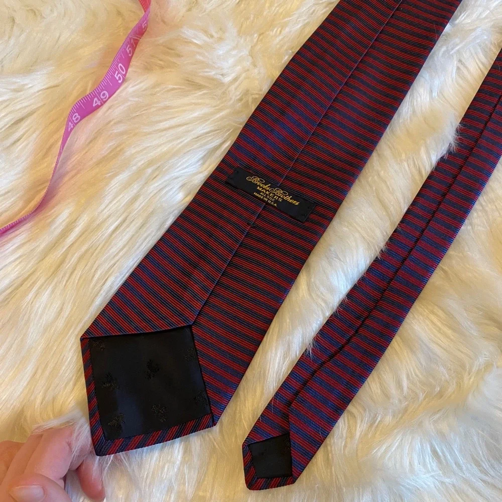 Brooks Brother blue & red stripped 100% silk tie